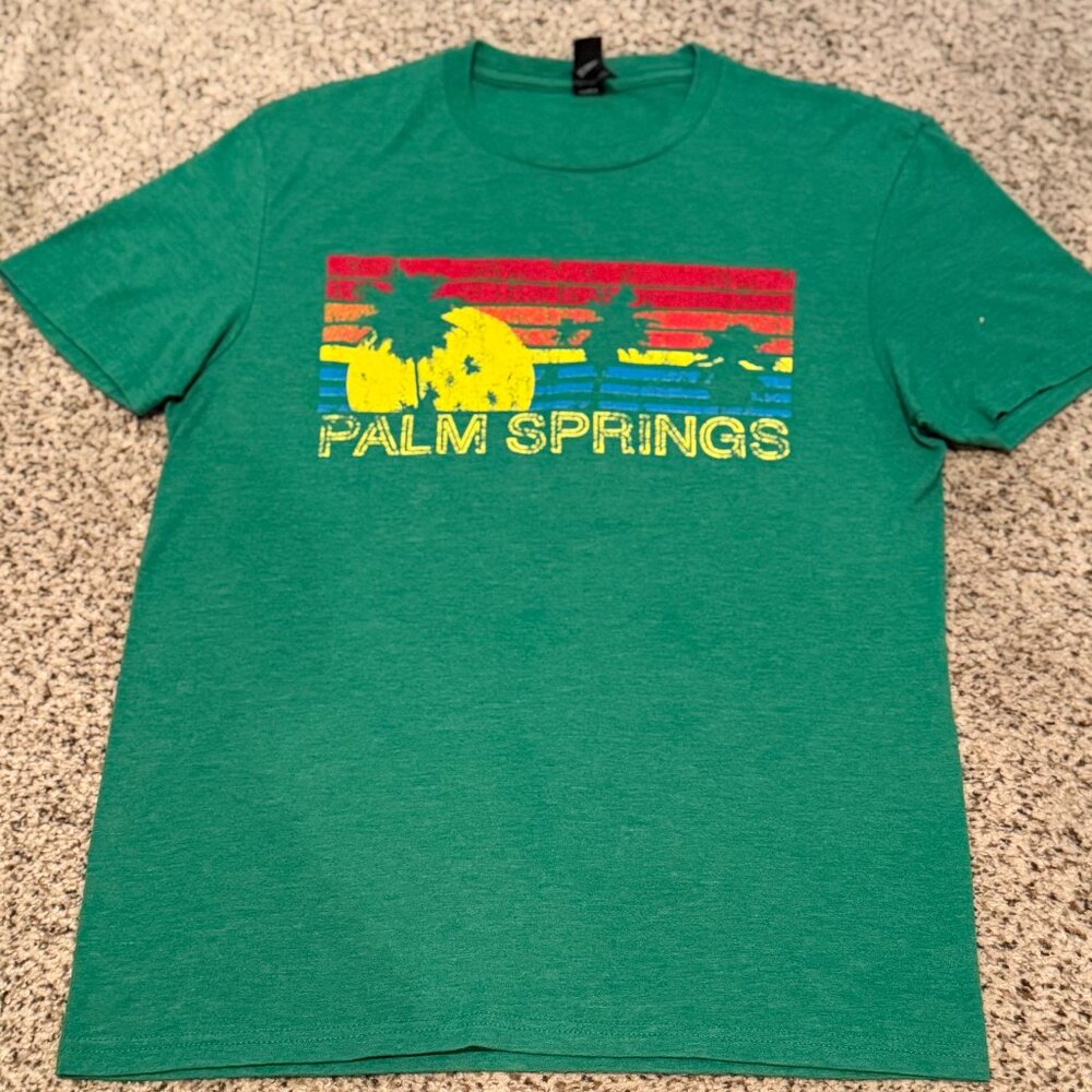 District | Palm Springs Short Sleeve Tee | Green | Size: Unisex S